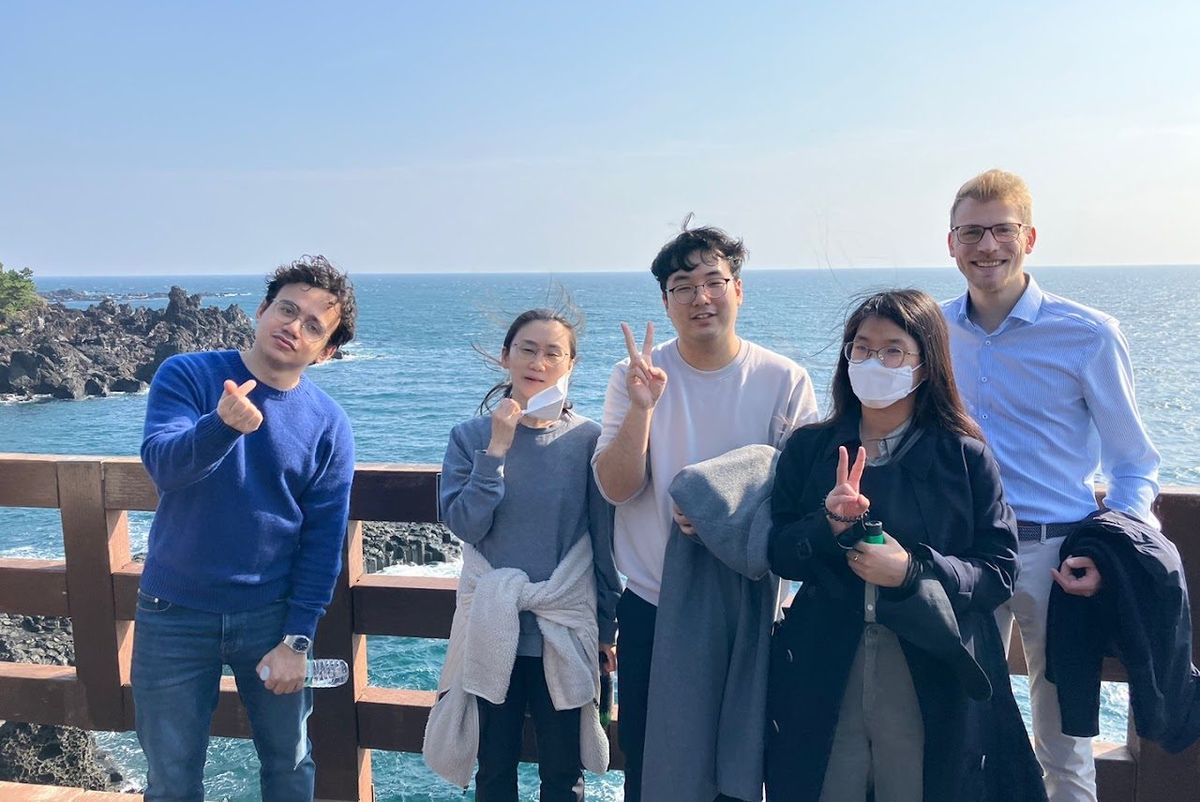 Lab outing by the sea. (photograph 3 of 3)